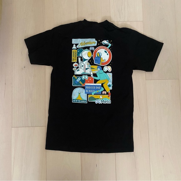 Black graphic tee - Picture 4 of 5